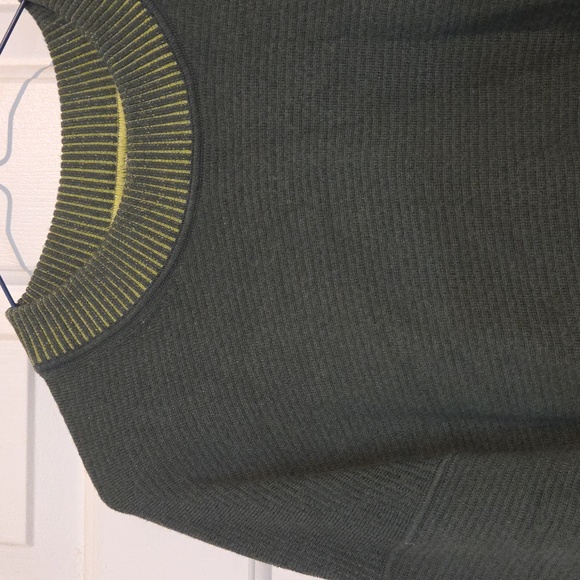 Lululemon Reversible Double-Knit Crew Neck Sweater - Picture 3 of 9